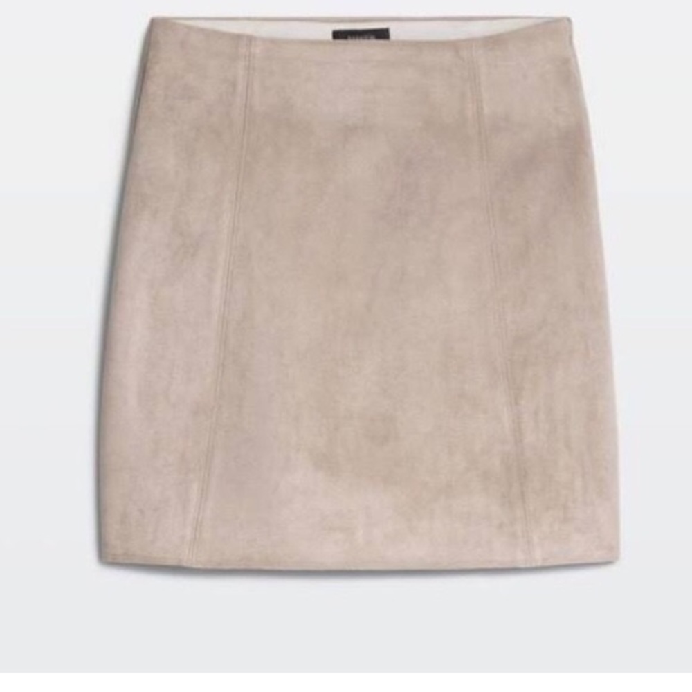 Aritzia Babaton Hopper Skirt Beige